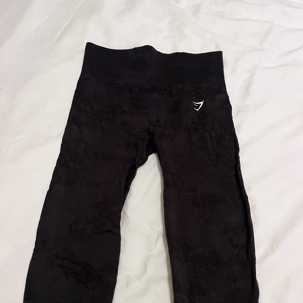 Gym shark camo legging - small